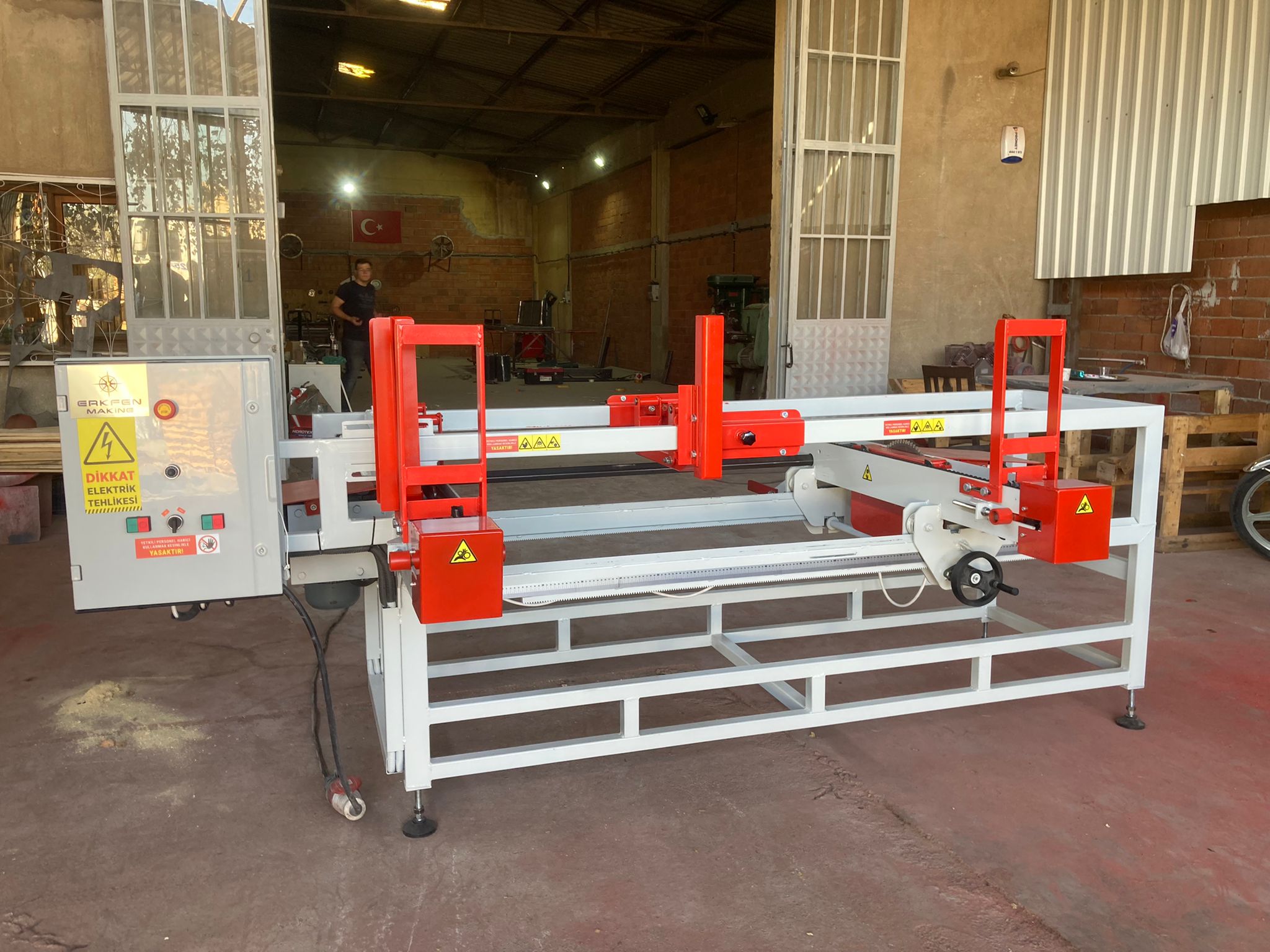 CHARGED STOCK SIZING MACHINE